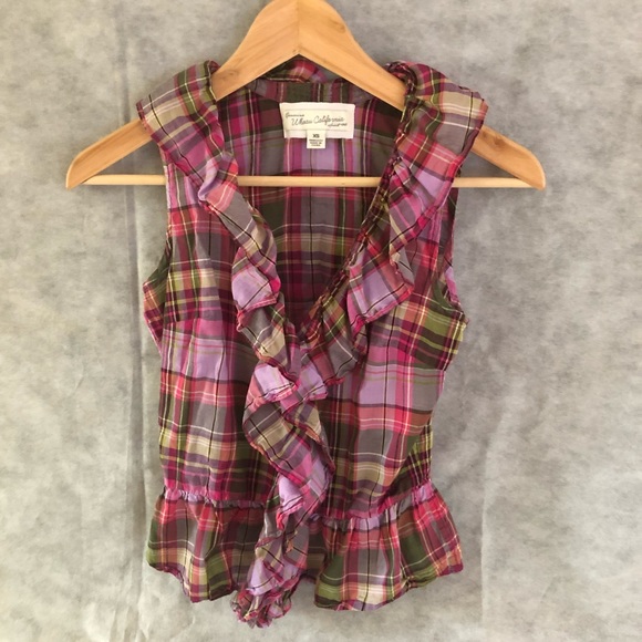 Top - Picture 2 of 4